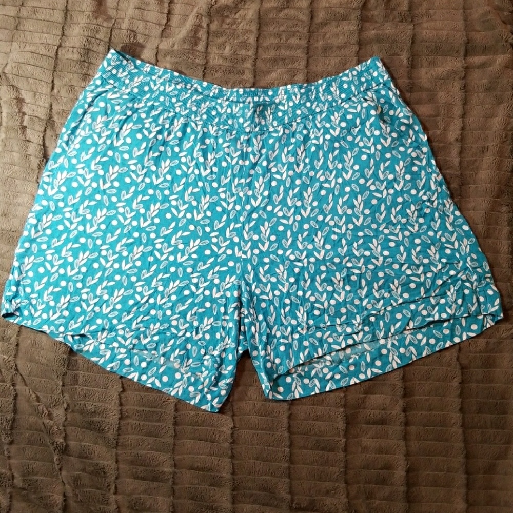 Lane Bryant 22 24 Light Spring Pocketed Shorts